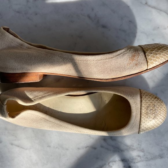 Chanel Canvas Ballet Flats with interlocking CC Logo - Picture 11 of 11